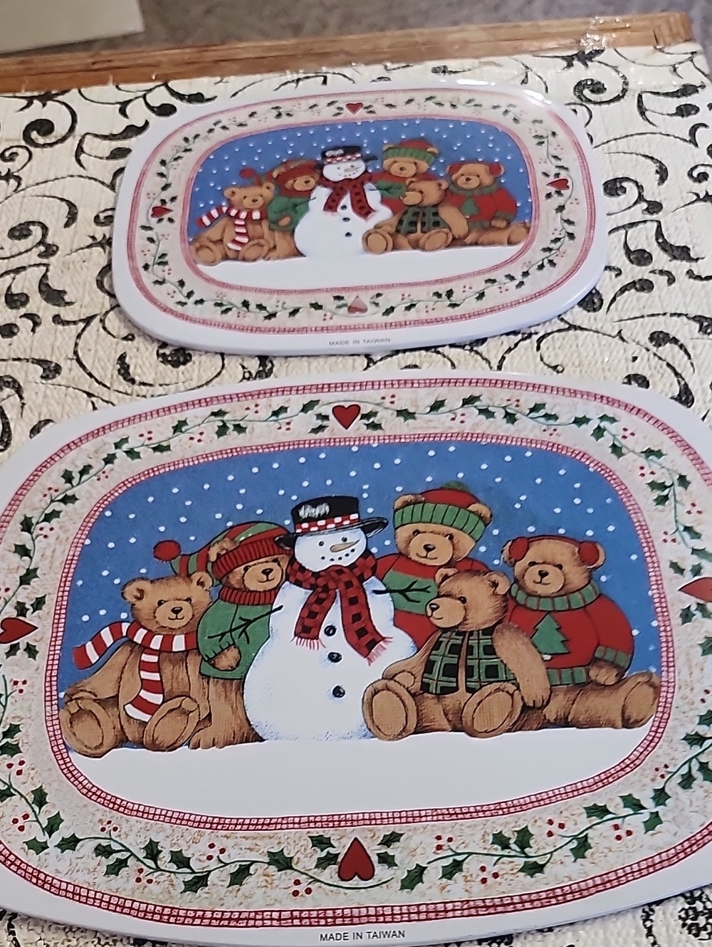 Holiday Bear Vintage Trivet Set